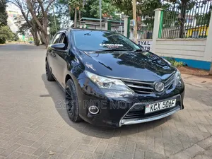 Toyota Auris 2013 Black