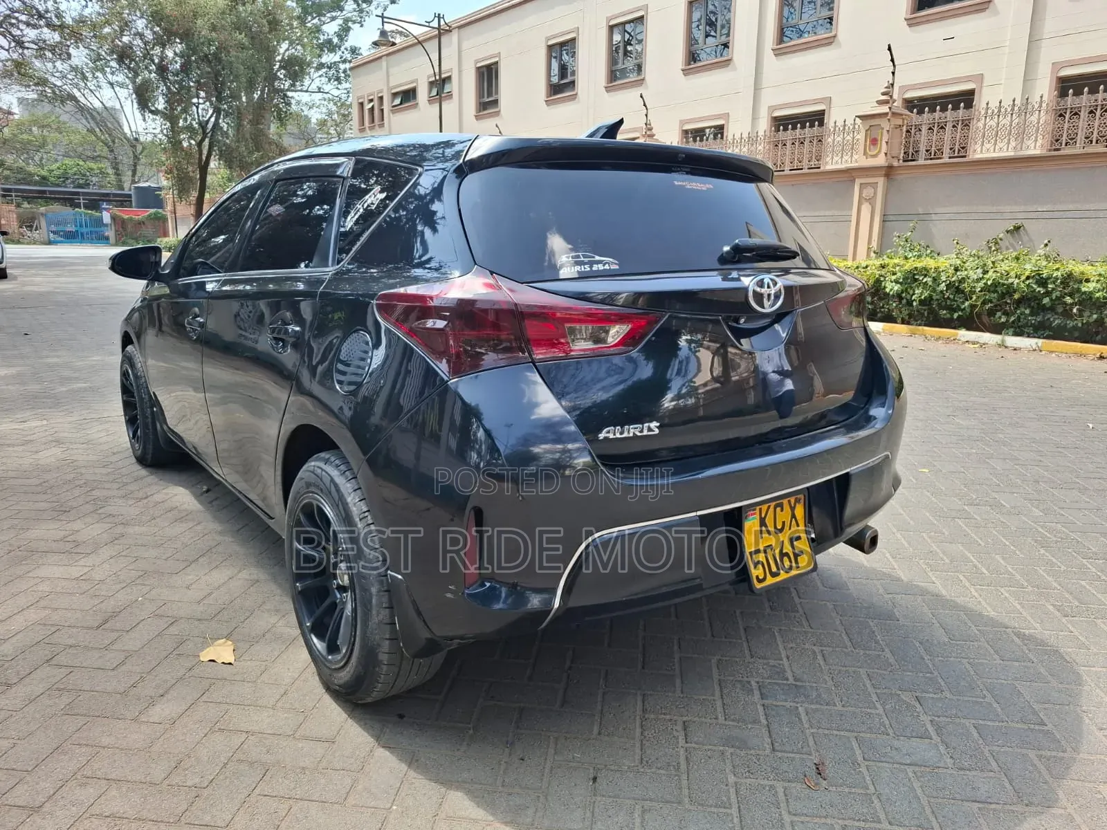 Toyota Auris 2013 Black