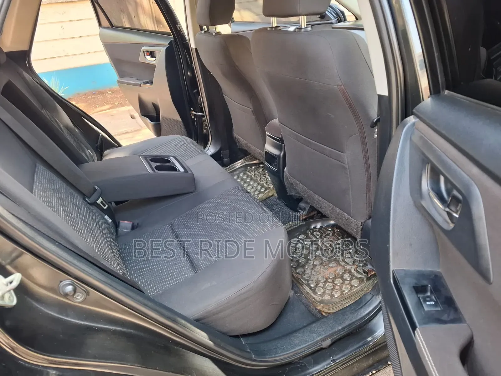 Toyota Auris 2013 Black