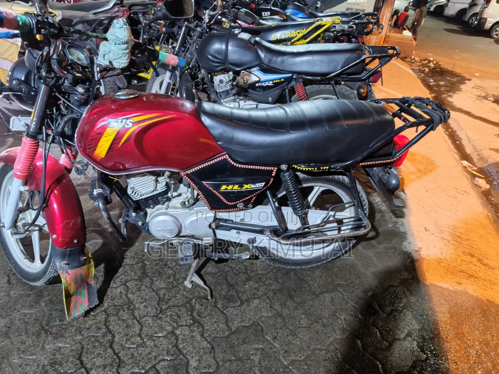 TVS HLX Plus ES 2020 Red