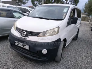 Nissan NV200 2011 White