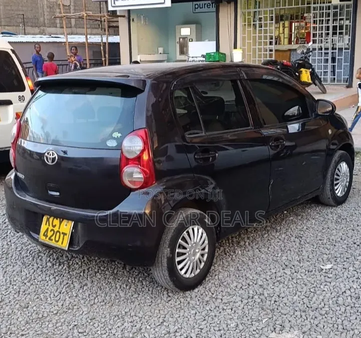 Toyota Passo 2013 Black