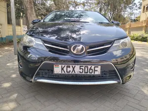Toyota Auris 2013 Black
