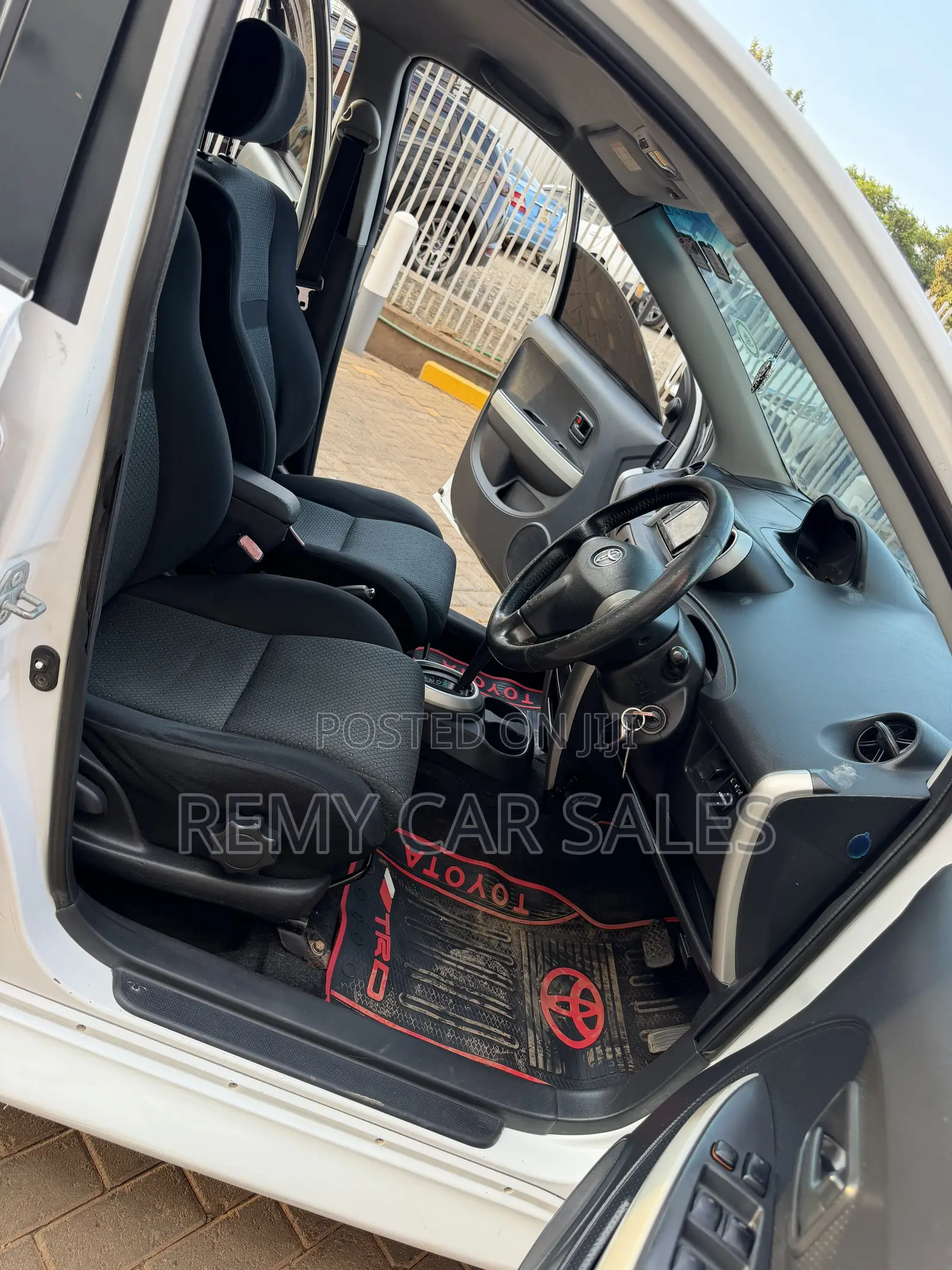 Toyota IST 2008 White