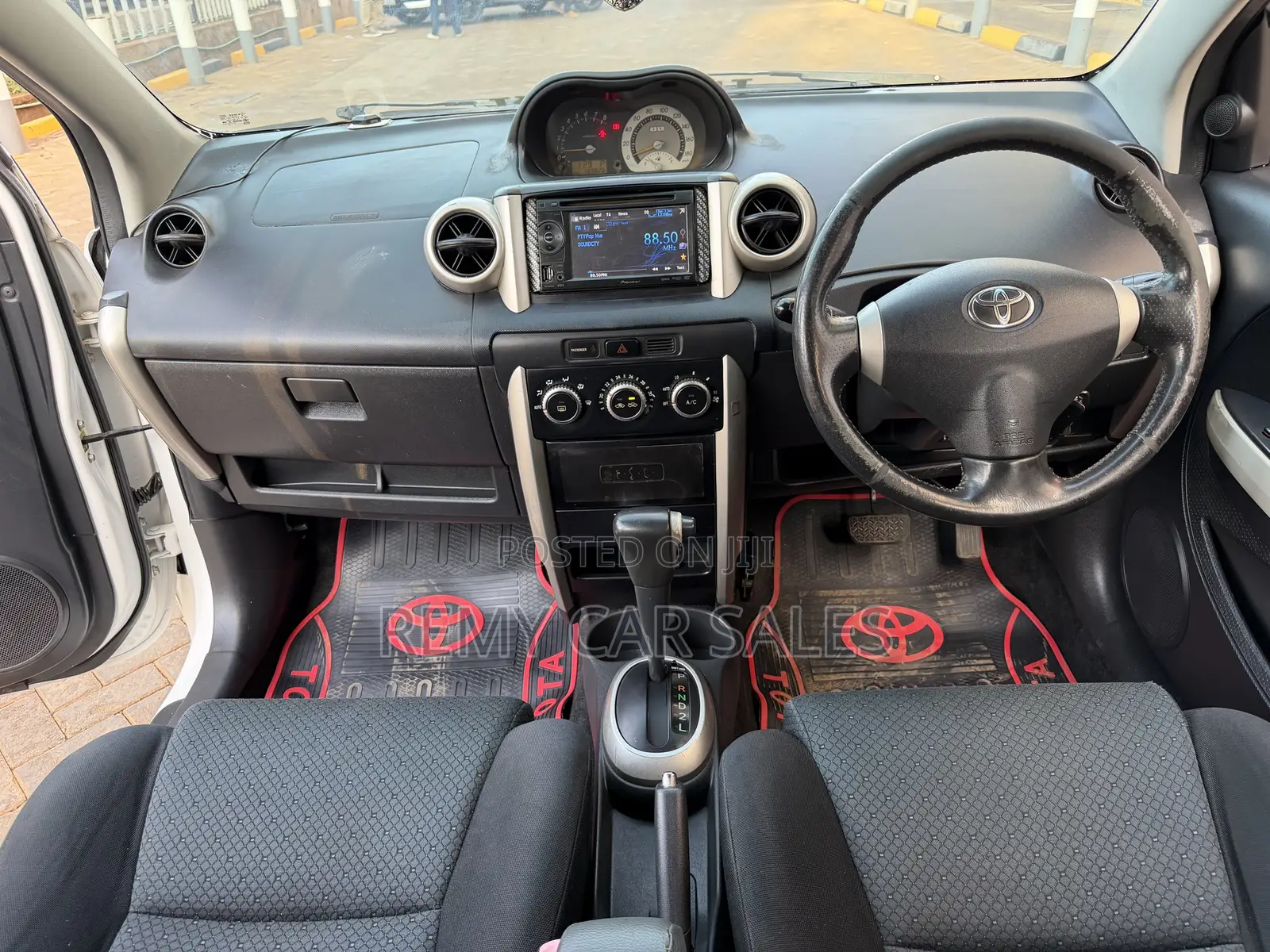Toyota IST 2008 White