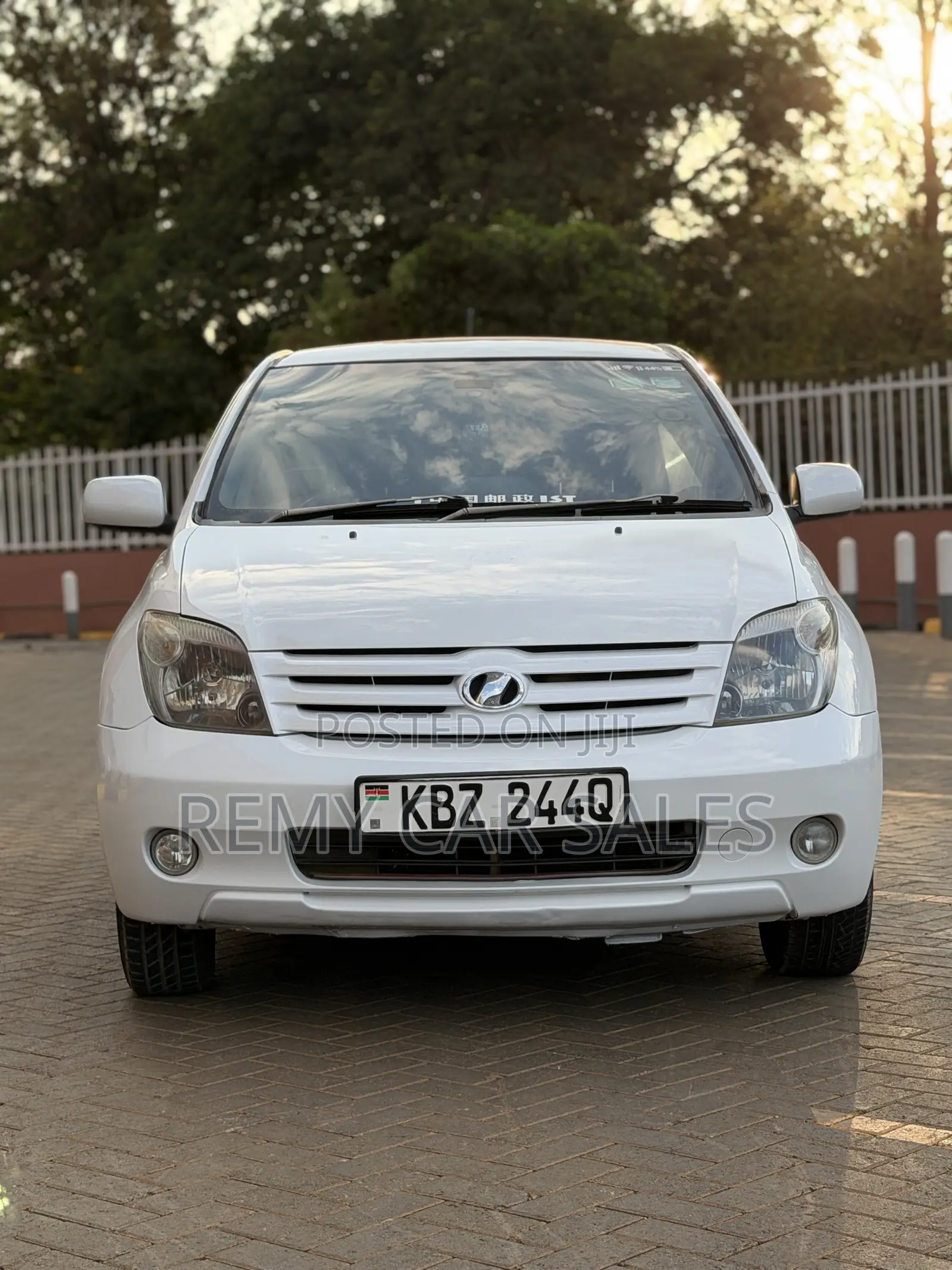 Toyota IST 2008 White