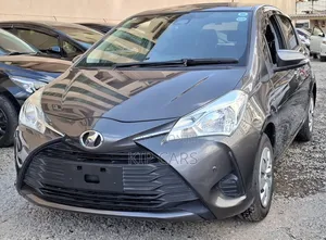 Toyota Vitz 1.0 FWD 5dr 2019 Gray