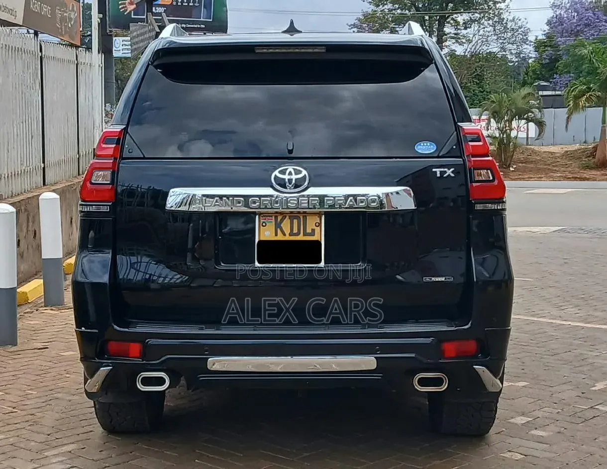 Toyota Land Cruiser Prado 2018 Black