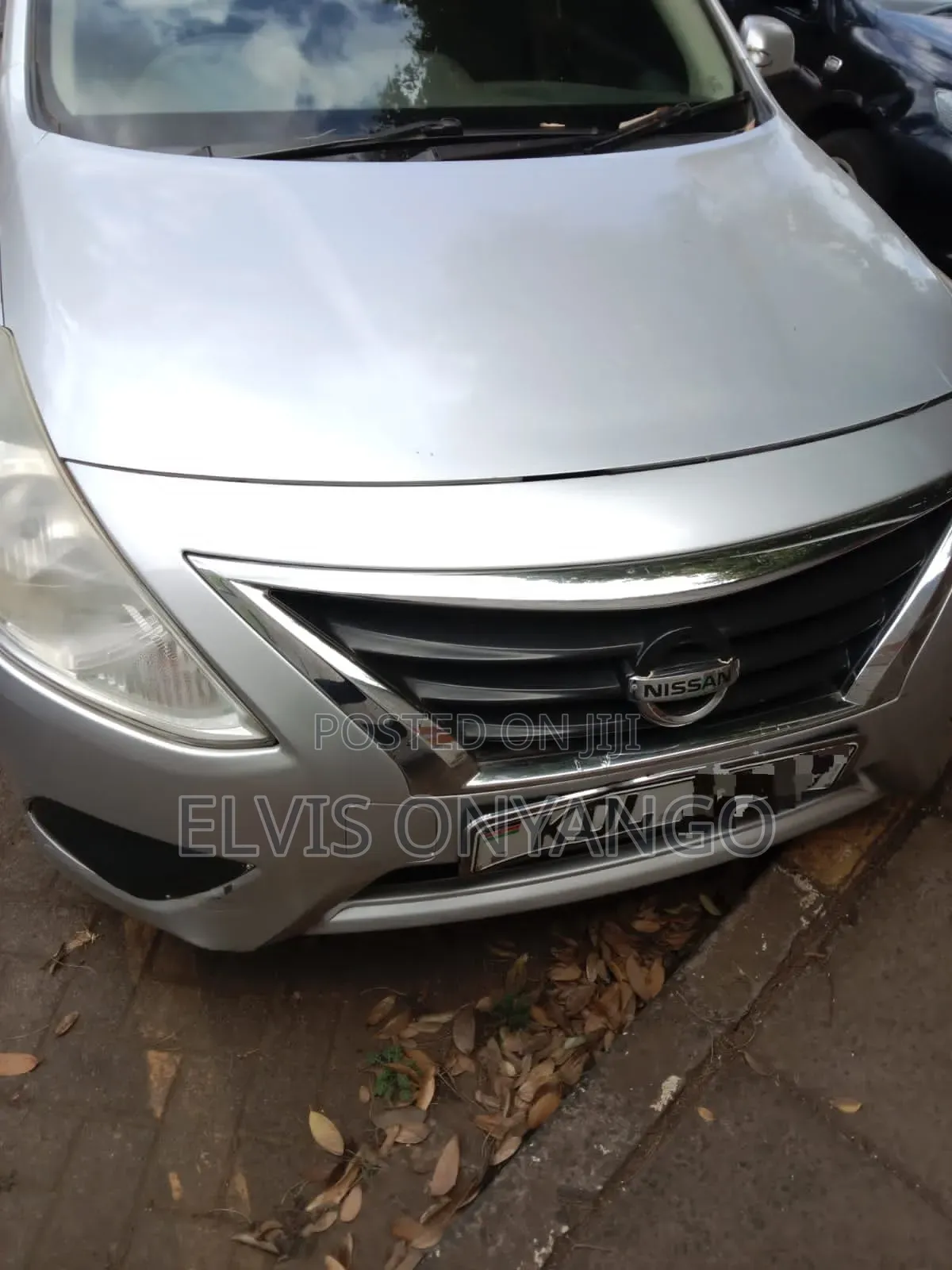 Nissan Tiida 2014 Silver