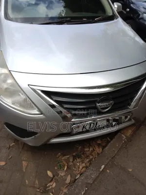 Nissan Tiida 2014 Silver