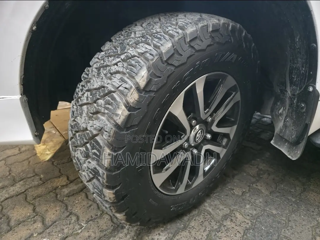Toyota Land Cruiser 2015 Pearl