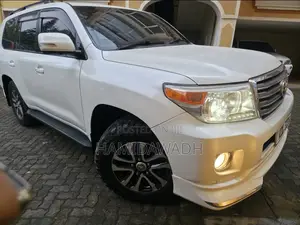 Toyota Land Cruiser 2015 Pearl