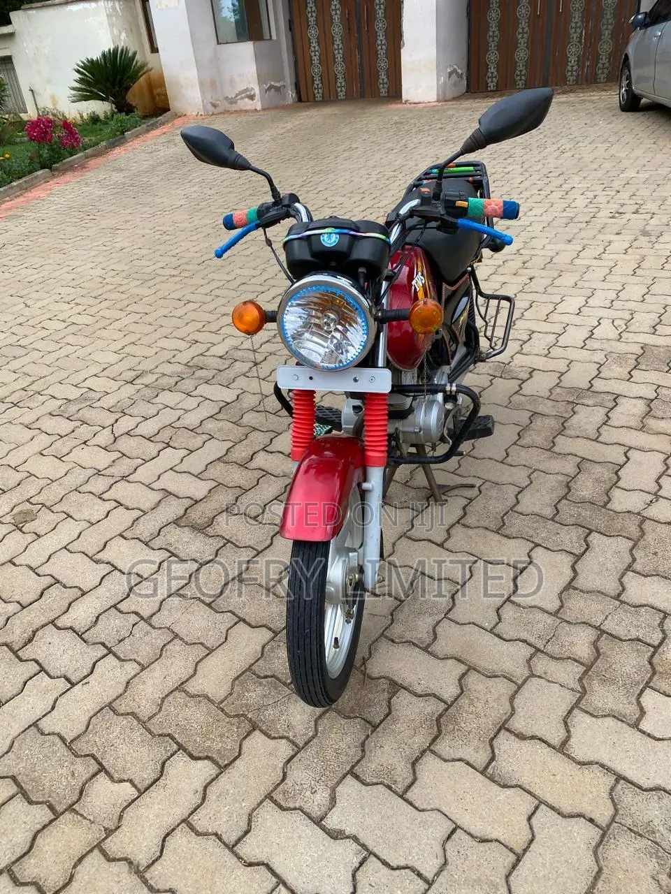 TVS HLX Plus ES 2020 Red