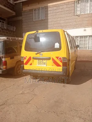 Mazda B 2010 Yellow