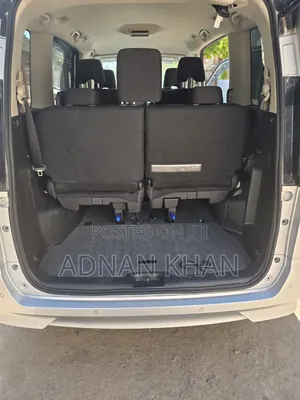 Nissan Serena 2019 Silver