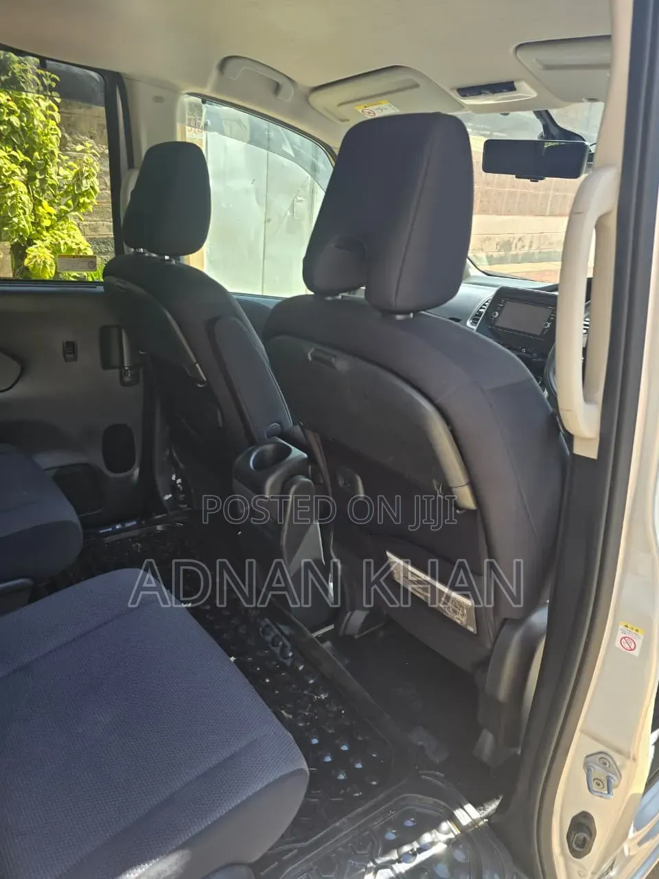 Nissan Serena 2019 Silver