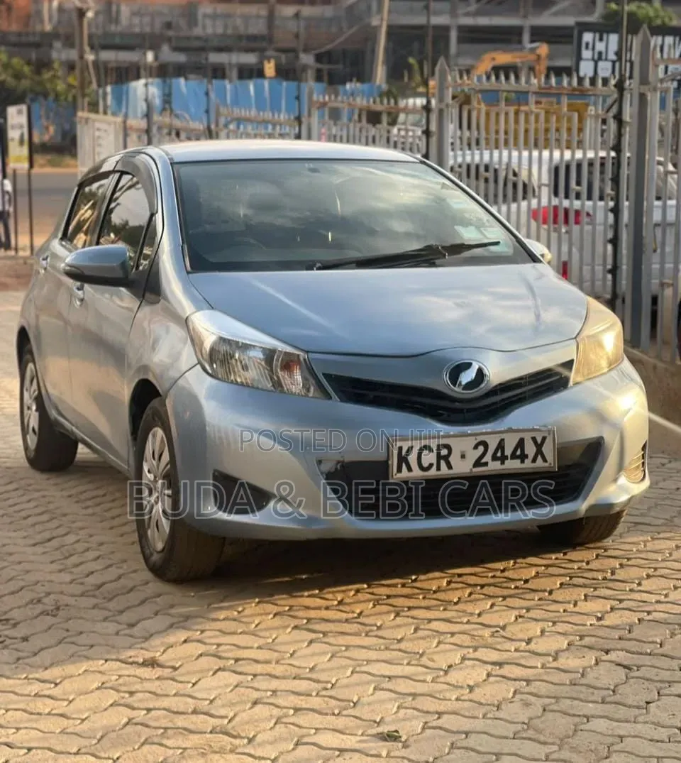 Toyota Vitz 2012 Blue