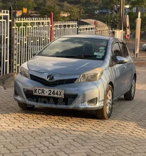 Toyota Vitz 2012 Blue