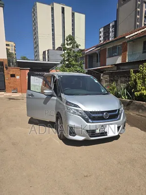 Nissan Serena 2019 Silver