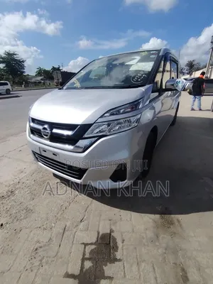 Nissan Serena 2019 Silver