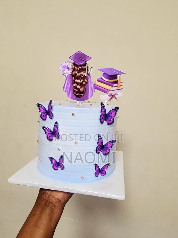 Graduation Cake - main view