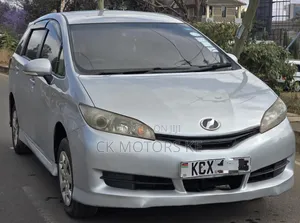 Toyota Wish 2012 Silver