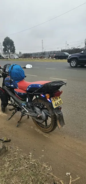 Bajaj Boxer 150 UG 2021 Red
