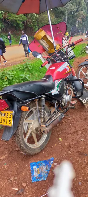 Honda CB 2019 Red