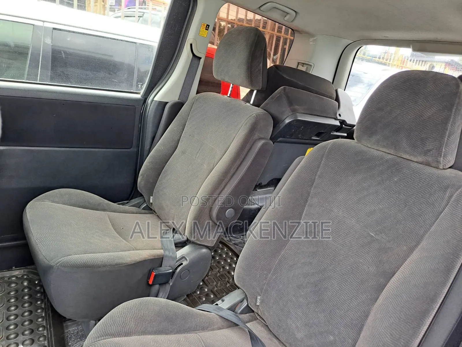Toyota Noah 2012 Gray