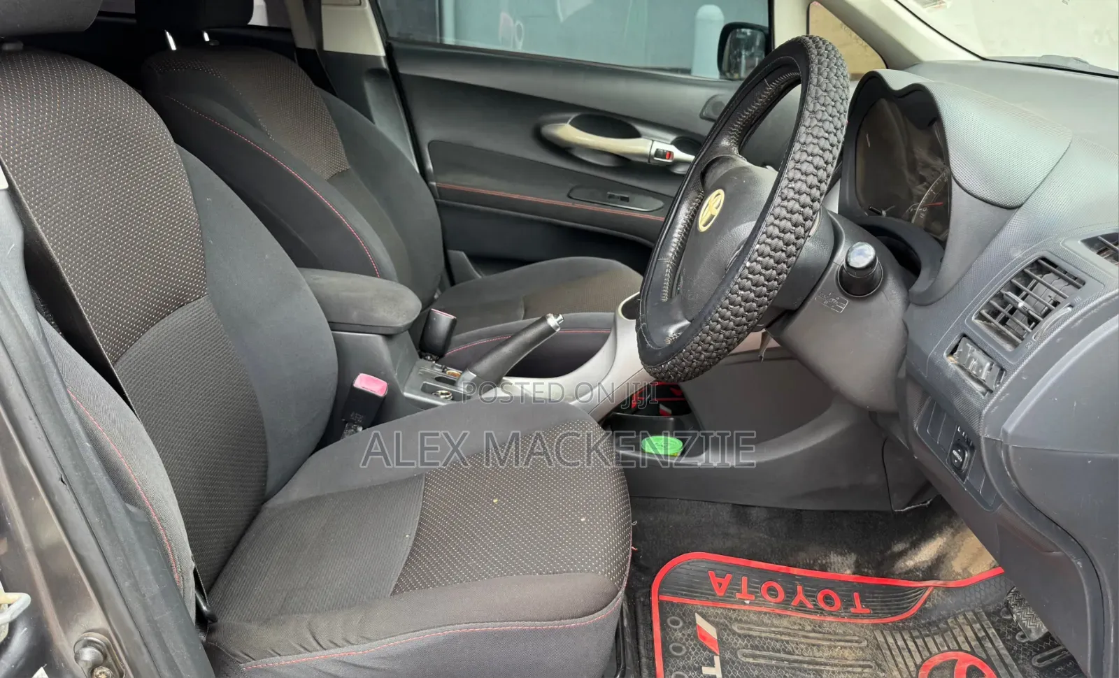 Toyota Auris 2010 Gray