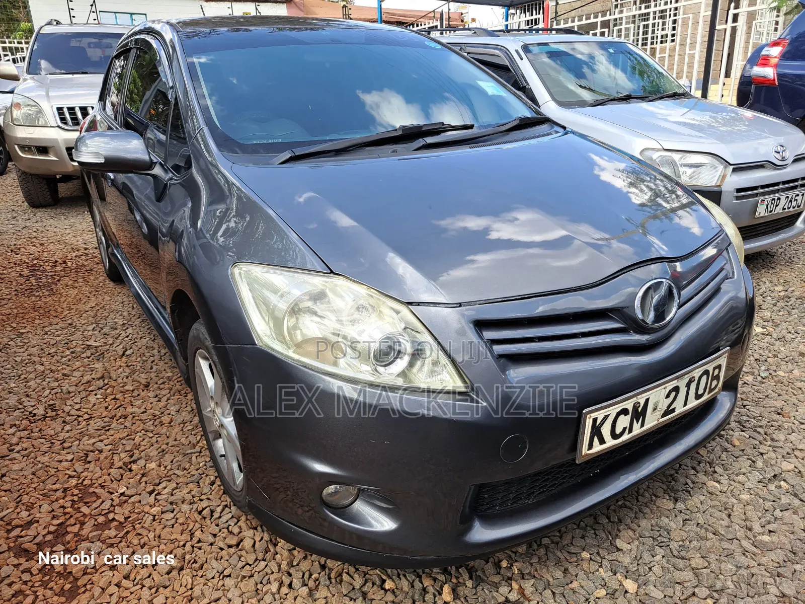 Toyota Auris 2010 Gray