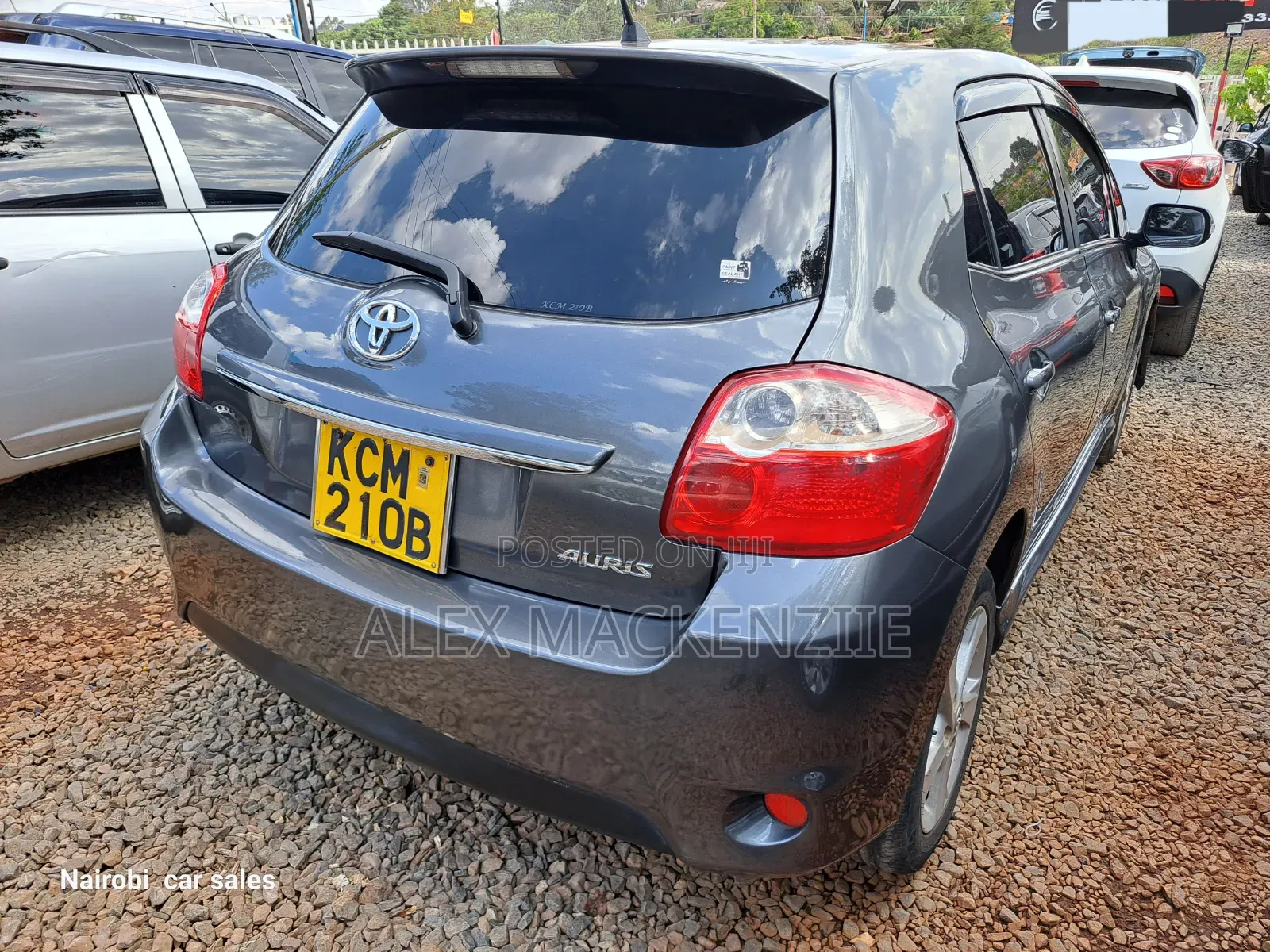 Toyota Auris 2010 Gray