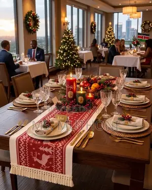 240 Cm Nordic Reindeer & Elk Christmas Table Runner
