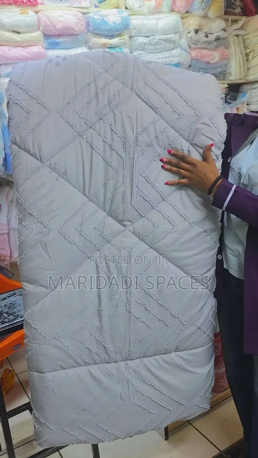 Transform Your Homes / Airbnb With These Tufted Duvets