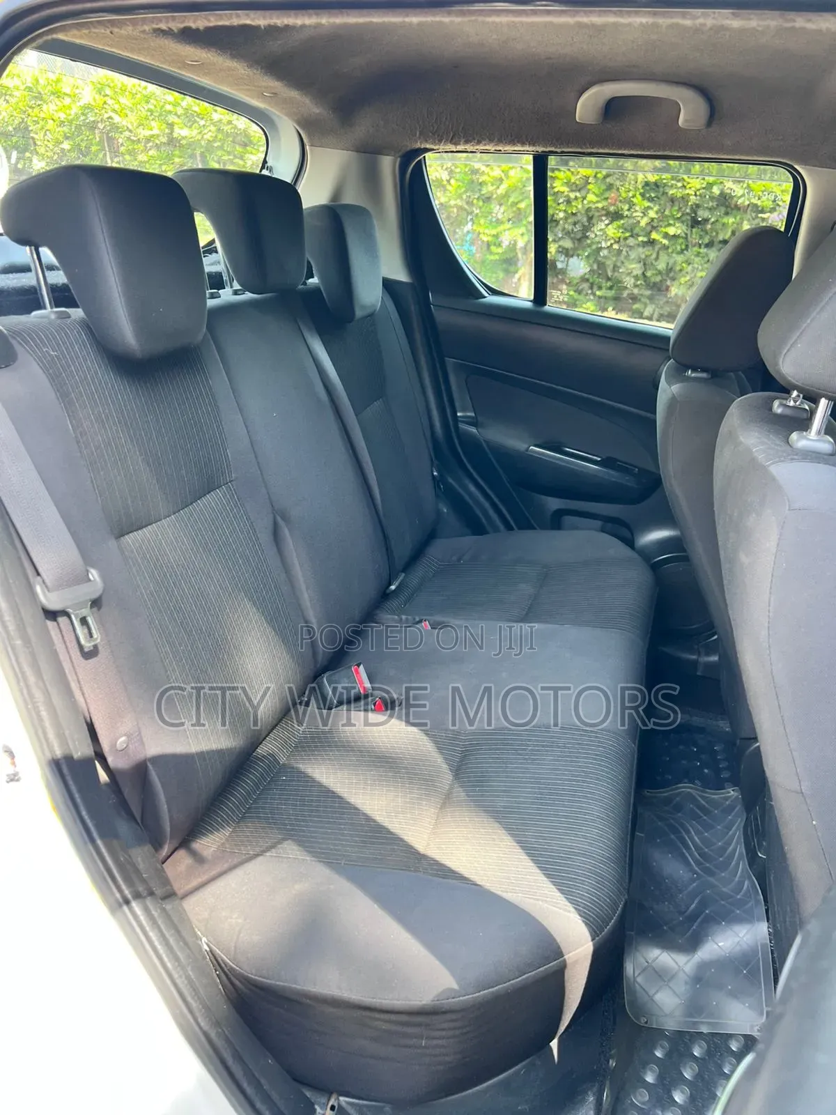 Suzuki Swift 2012 White