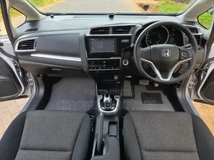Honda Fit 2019 Silver
