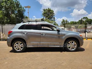 Mitsubishi RVR 2.0 2011 Gray