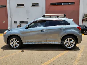 Mitsubishi RVR 2.0 2011 Gray