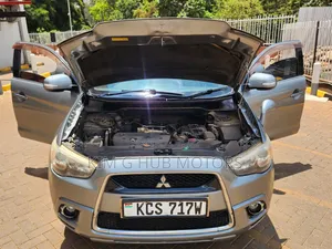 Mitsubishi RVR 2.0 2011 Gray