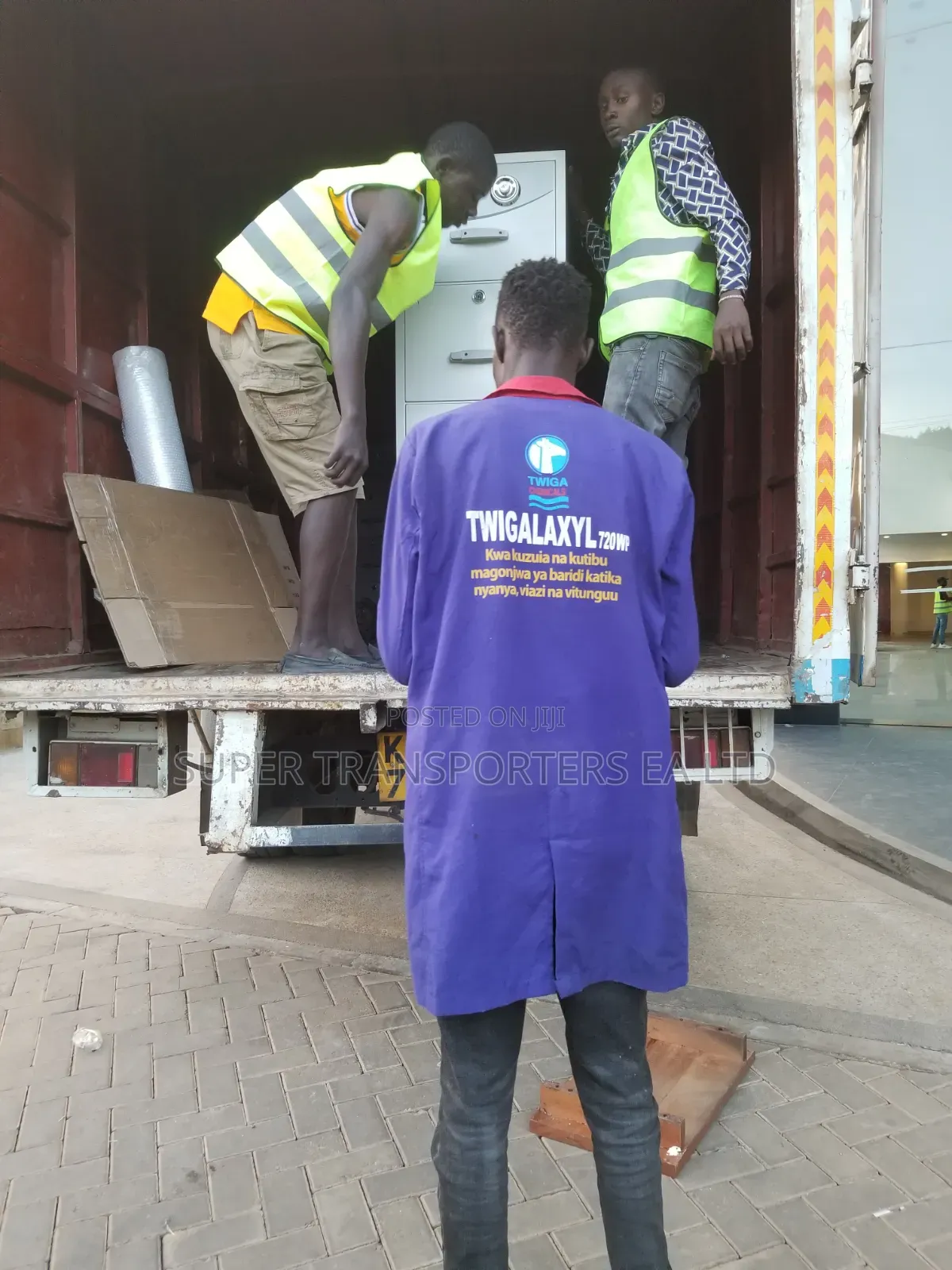 Daily Trips .Eldoret Tu Nairobi. MOVING a 2. BEDROOM