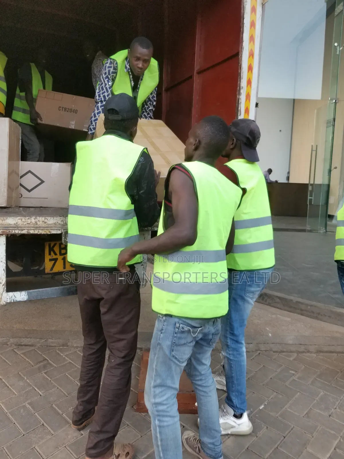 Daily Trips .Eldoret Tu Nairobi. MOVING a 2. BEDROOM