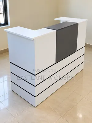 Modern Reception Desk – White and Grey