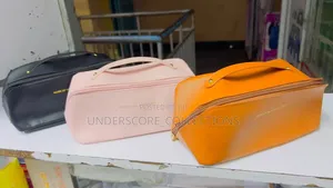 Large Capacity Luxury PU Leather Cosmetic Makeup Bag/Organizer*