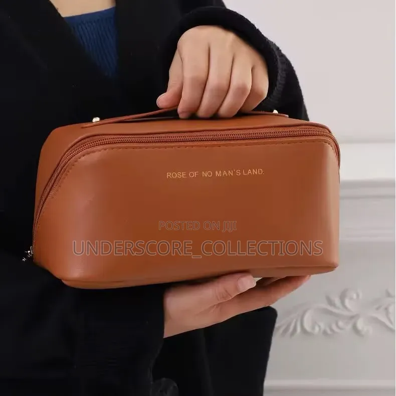Large Capacity Luxury PU Leather Cosmetic Makeup Bag/Organizer*