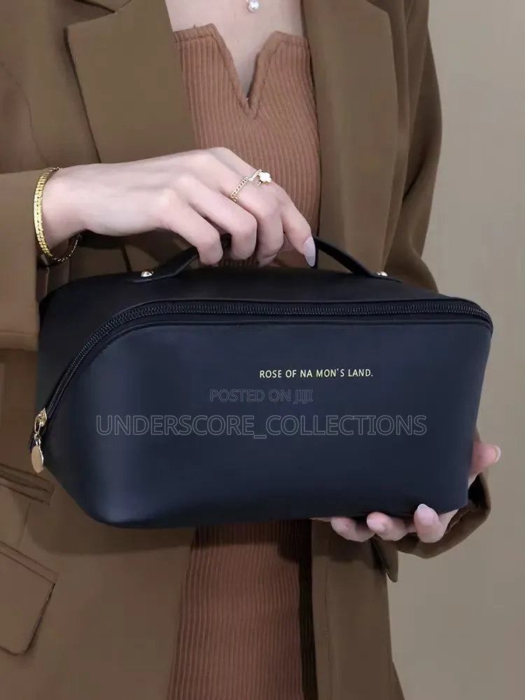 Large Capacity Luxury PU Leather Cosmetic Makeup Bag/Organizer*