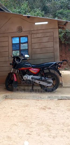 Bajaj Boxer 2022 Red