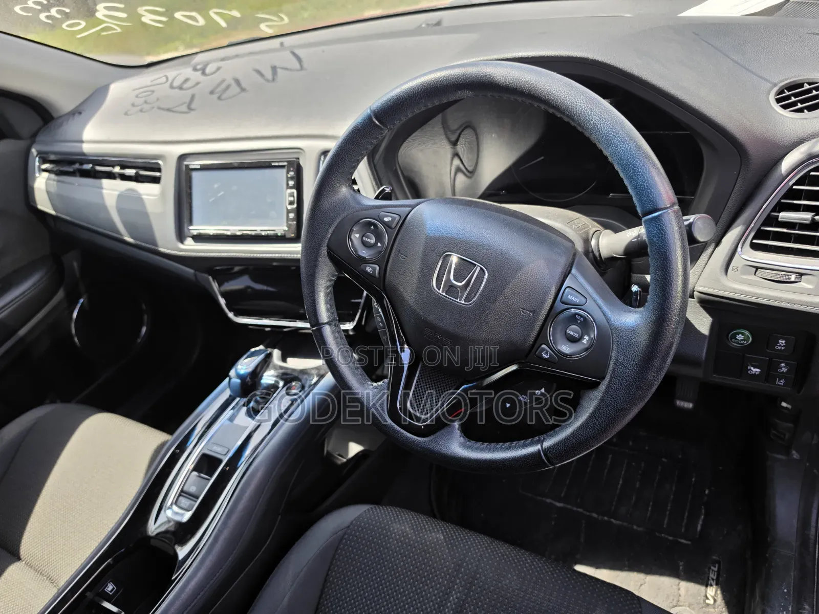 Honda Vezel 2019 Red
