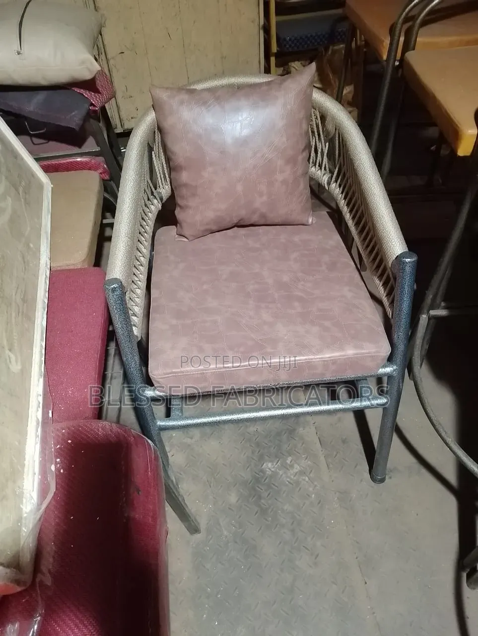 Utamaduni Chair