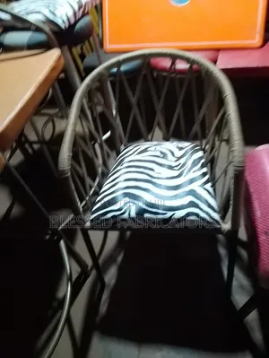 Utamaduni Chair