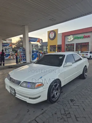Toyota Mark II 2.0 RWD 1999 White
